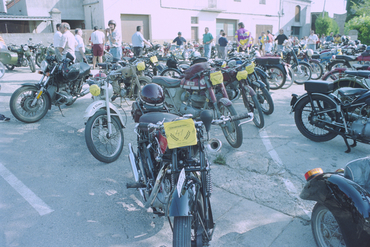 Motocicletes a la XIV Trobada d'estiu de motos antigues a Banyoles