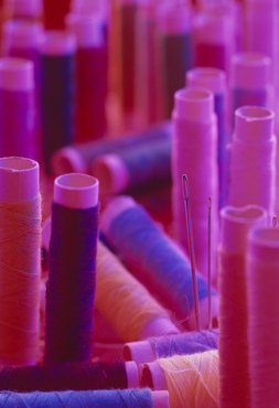 Agulles i bobines de fil de cosir