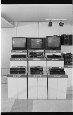 Botiga d'aparells de televisió i música