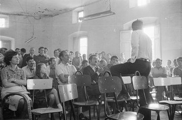 Acte del Partit Socialista de Catalunya amb la presència d'Ernest Lluch a Anglès