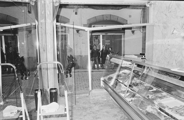 Accident davant d'un carnisseria de Girona