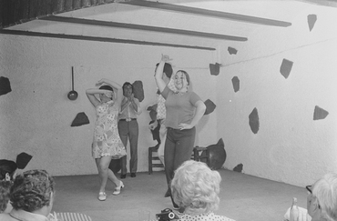 Actuació de Flora Albaicín al Celler de la Riera de Platja d'Aro  