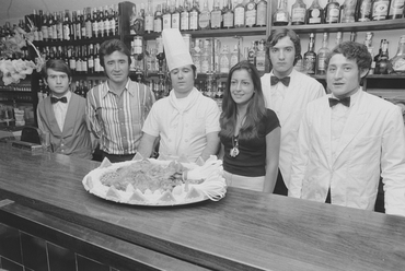 L'Escala. Enquesta flash i Restaurant el Golf (Raphael)