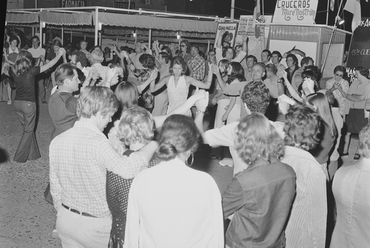 Sardanes nocturnes amb la cobla Río de Figueres a L¿Escala