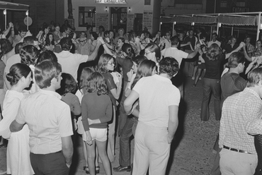 Sardanes nocturnes amb la cobla Río de Figueres a L¿Escala