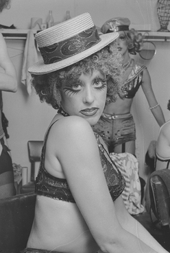 Actrius i actors de l'espectacle Cabaret al New Flamingo de Platja d'Aro 