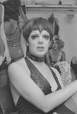 Actrius i actors de l'espectacle Cabaret al New Flamingo de Platja d'Aro 