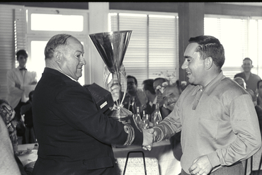 Acte de lliurament de premis d'un concurs de pesca