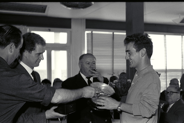 Acte de lliurament de premis d'un concurs de pesca