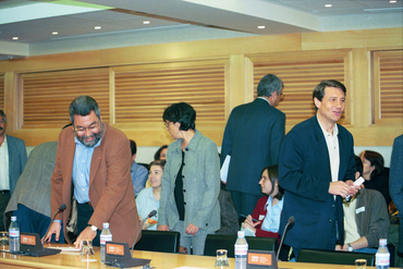 Trobada entre els líders dels sindicats, CCOO i UGT, i el president de la CEOE