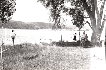 Gent a l'Estany de Banyoles