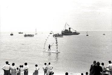 Celebració de la processió marítima de Santa Cristina