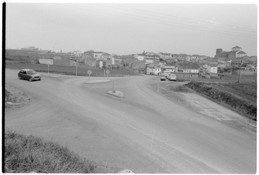 Arranjament d'un encreuament a l'entrada de Tortellà