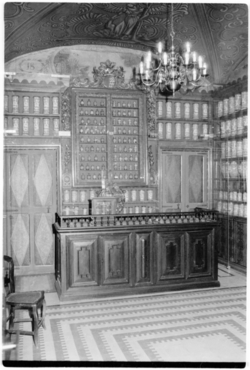 Farmàcia de l'antic Hospital de Santa Caterina