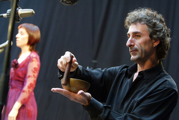 Actuacions musicals i espectacles famililars al Pati Cultural de la Diputació de Girona en motiu de Temps de Flors: Cobla Amoga, Capella Polifònica, Orquestra de Cambra de l'Empordà, Jove Orquestra del Conservatori de Música de Girona, Païs de Xauxa, Quim Portet, Feliu Ventura, Singlot