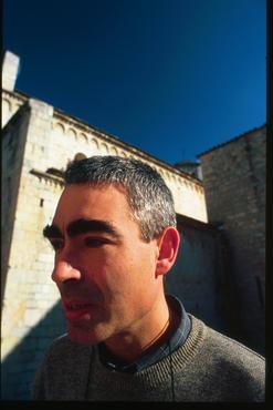 El fotògraf Josep Maria Oliveras en el seu estudi