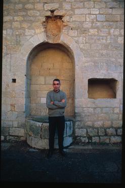 El fotògraf Josep Maria Oliveras en el seu estudi