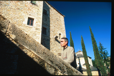 El fotògraf Josep Maria Oliveras en el seu estudi