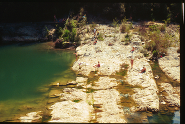 Banyistes al Riu Llierca