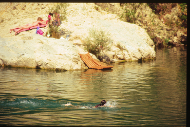 Banyistes al Riu Llierca