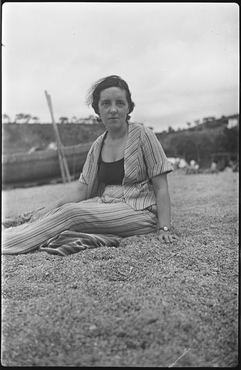 Julia Morros Sardá a la platja, Tossa de Mar