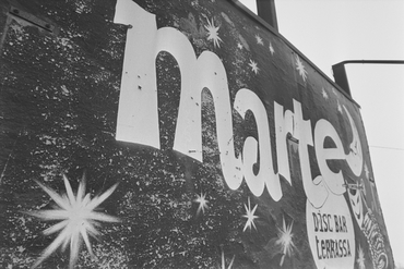 Cartell de la discoteca Marte de l'Escala